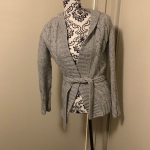 Gray sweater with hoodie and tie